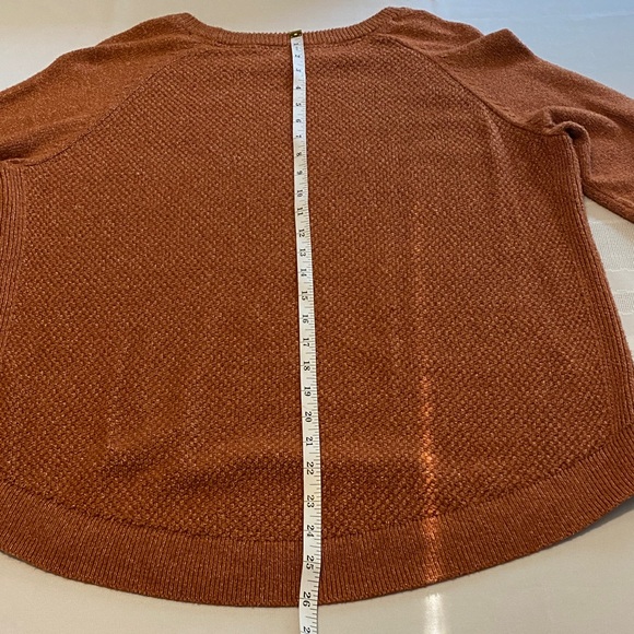 Market & Spruce Women's Rust Sweater with Button Detail - Picture 8 of 8
